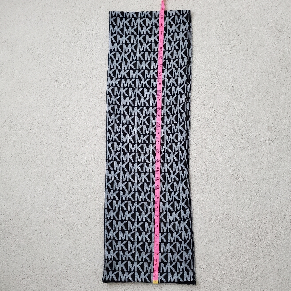 Michael Kors Black/Gray Infinity Logo Scarf - Picture 8 of 9